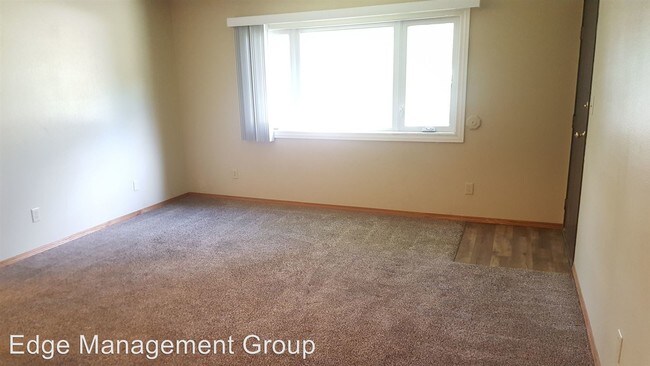 Foto del edificio - 1637 Carriage Hill Dr