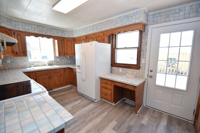 Cocina - 11933 Worcester Hwy