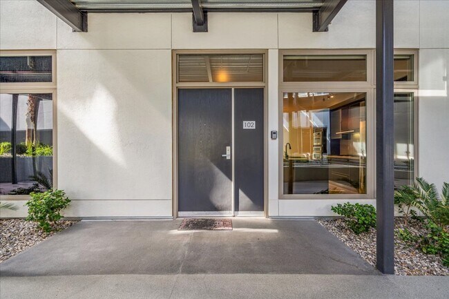 Foto del edificio - Resort Style Amenities in a Luxury, Modern 2 Bedroom Condo