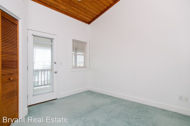 Building Photo - 1 br, 1 bath House - 8-D Sunset Avenue