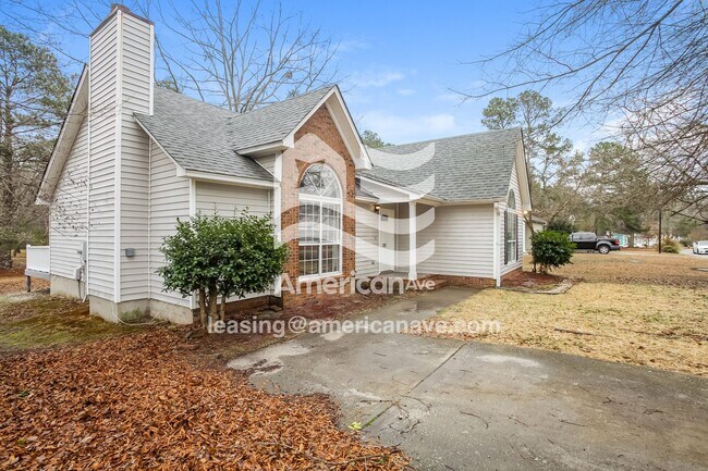 Foto del edificio - 128 Winslow Way