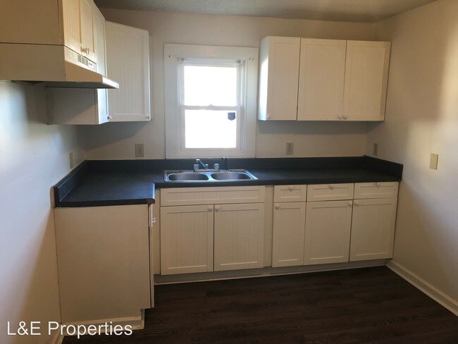 Foto del edificio - 2 br, 1 bath House - 912 N Morris Street