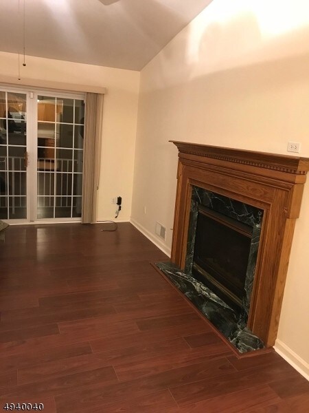 Foto del edificio - 2910 Lindsley Rd