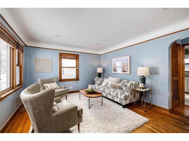 Building Photo - 5504 Nokomis Ave