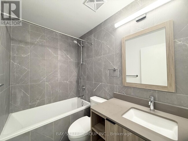 Building Photo - 1037 The Queensway