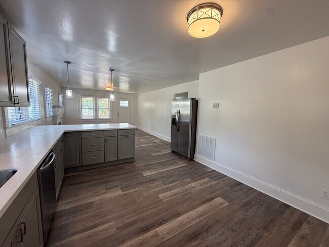 Foto del edificio - 712 Dixie Ave NW