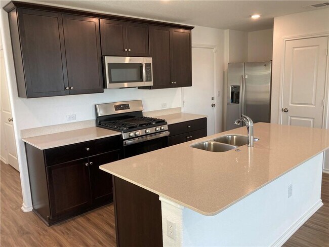 Building Photo - 7204 Dancing Wind Ln