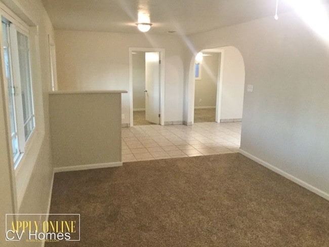 Building Photo - 5 br, 2 bath House - 8729 E Ostler St