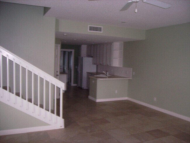 Foto del edificio - 3136 W Community Dr