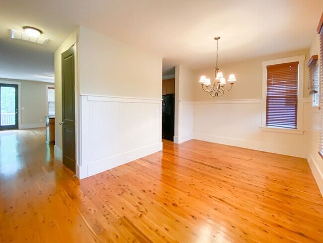 Foto del edificio - 1181 Great Ridge Pkwy