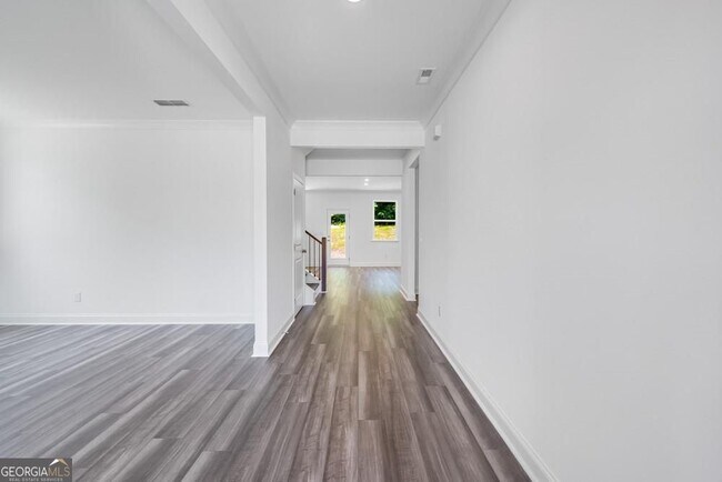 Building Photo - 3372 Burkston Pl