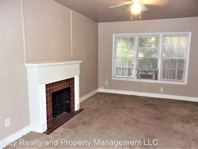 Building Photo - 2 br, 1 bath Apartment - 2322 NW 20TH ST