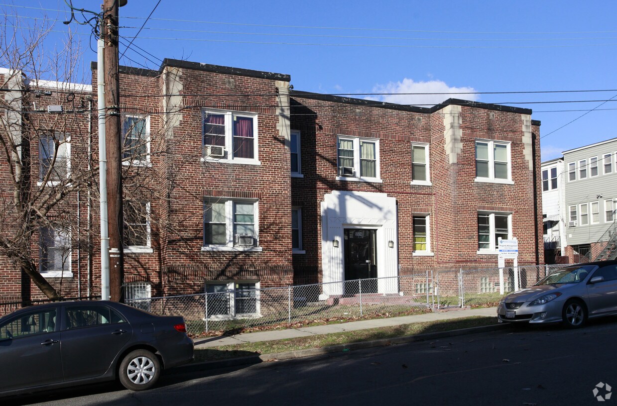 Building Photo - 5514 1st St NW