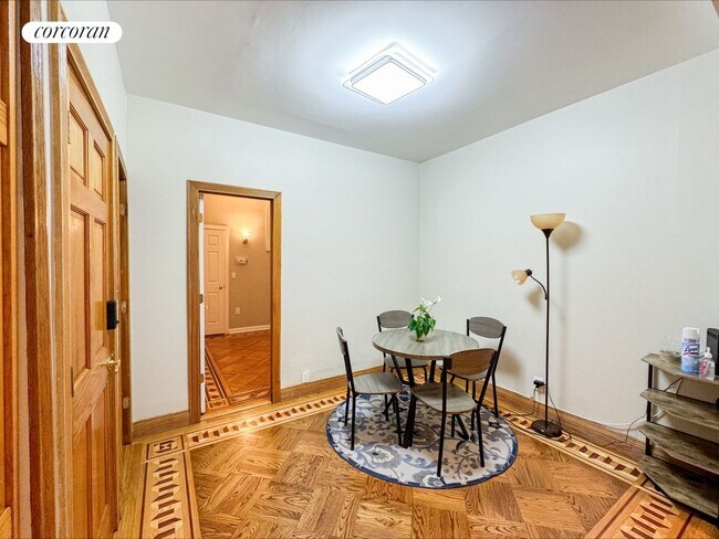 Foto del edificio - 1415 Sterling Pl