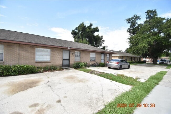 Building Photo - 409 Big Cedar Way