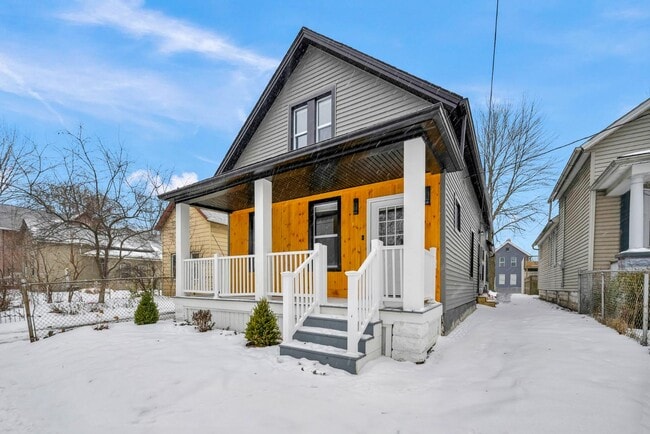 Building Photo - 839 Starkweather Ave