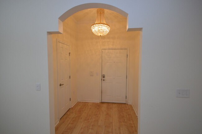 Foto del edificio - 528 Weather Ridge Ln #12, Cary, NC - Bev R...