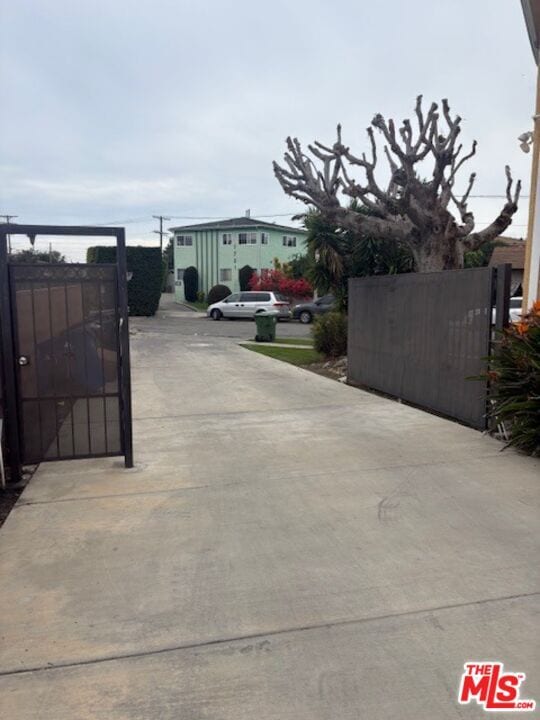 Building Photo - 1712 Ridgeley Dr