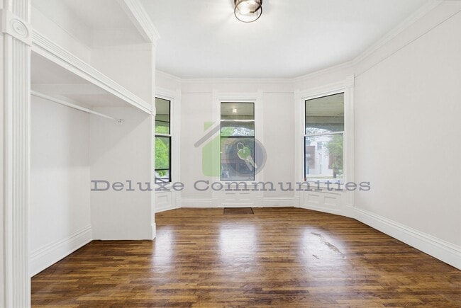 Foto del edificio - 410 Eastern Ave SE