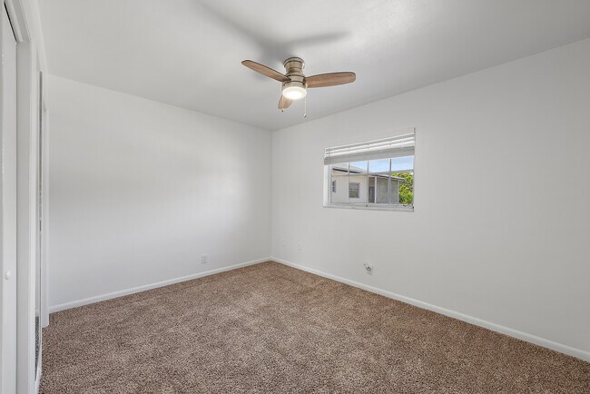 Foto del edificio - 3331 Coral Hills Dr