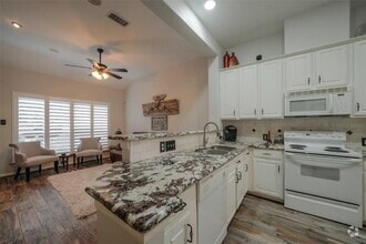 Building Photo - 102 Wintergreen Trail
