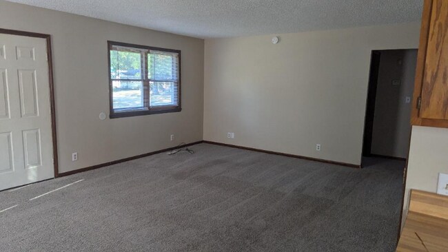 Building Photo - 720 Fraser St