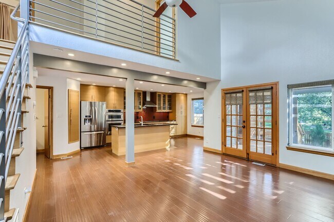 Foto del edificio - MODERN 2 BED/1.5 BATH IN HEART OF BOULDER!