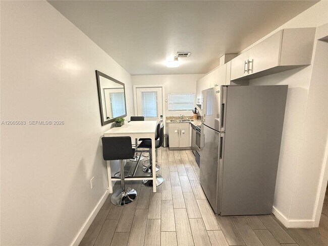 Foto del edificio - 1604 SW 9th St