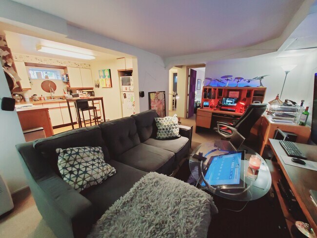 Foto del edificio - 144 Alpine St