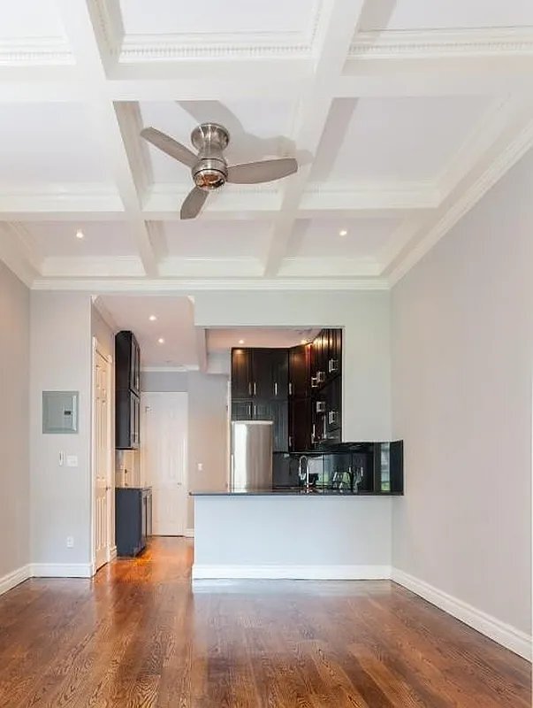 Foto del edificio - 9 E 75th St