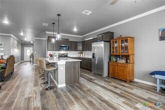 Building Photo - 2124 Blackhawk Lp