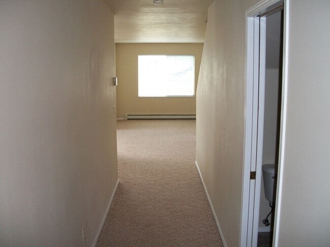 Foto del edificio - 2 Bedroom, 1 1/2 Bathroom Townhouse-Walking distance to MSU Campus
