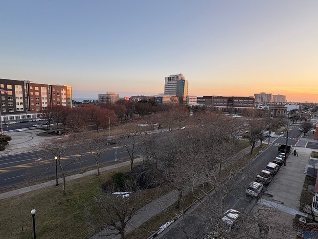 Building Photo - 3501 Ventnor Ave