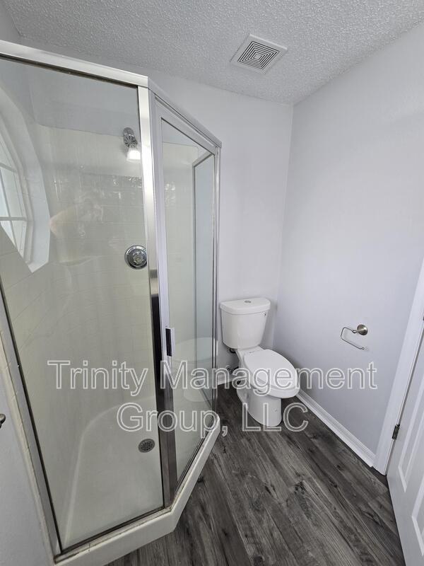 Building Photo - 12325 Shafton Rd