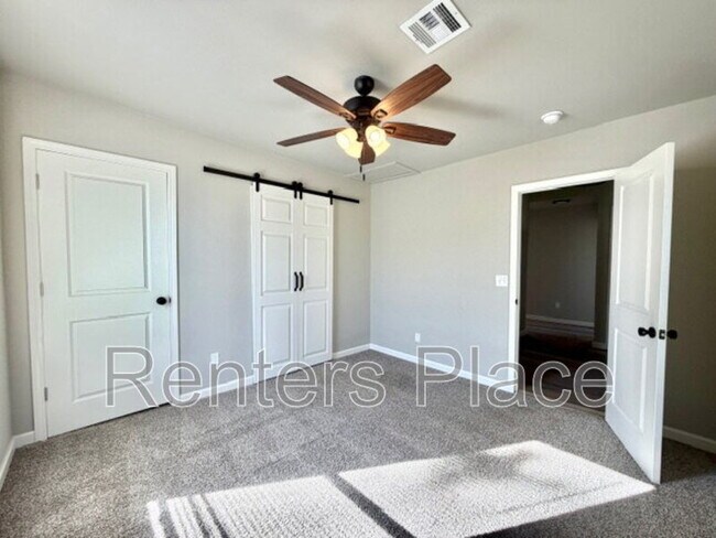 Foto del edificio - 108 E Mill Ave