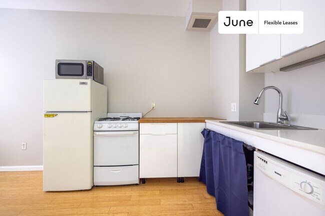 Foto del edificio - 719 E 6th Street