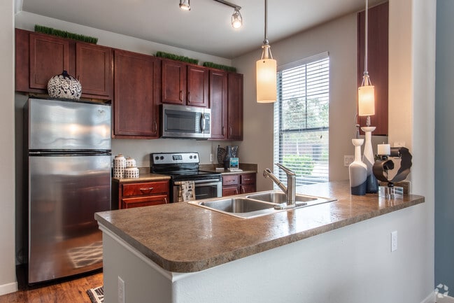 2HAB, Cocina - Evergreen at Sterling Ridge
