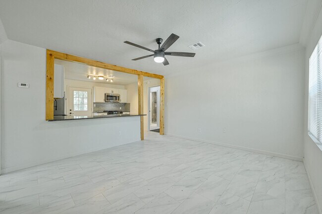 Foto del edificio - 1228 NW 99th St