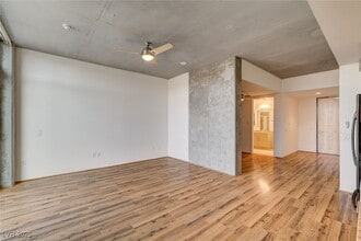 Building Photo - 353 E Bonneville Ave