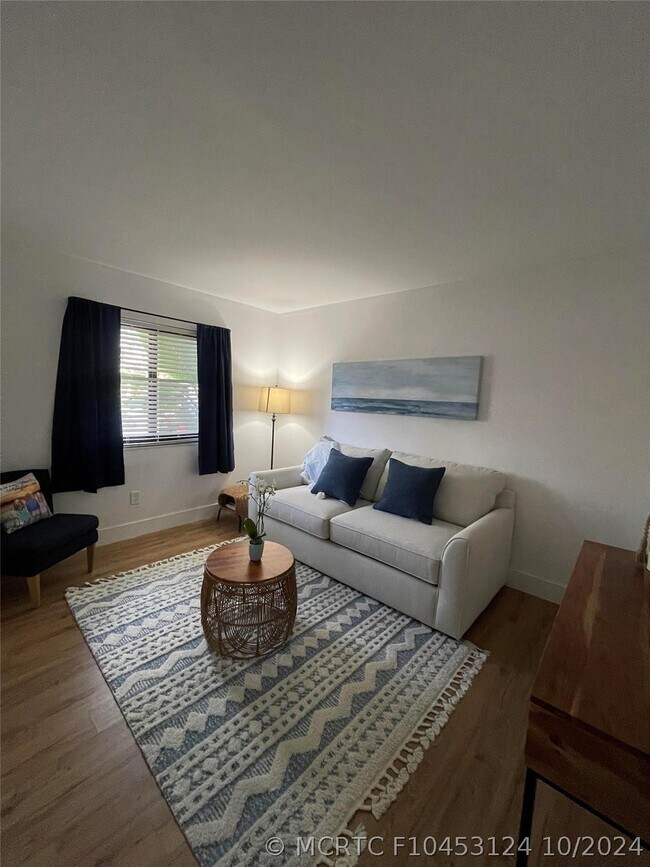 Foto del edificio - 448 SE 14th St
