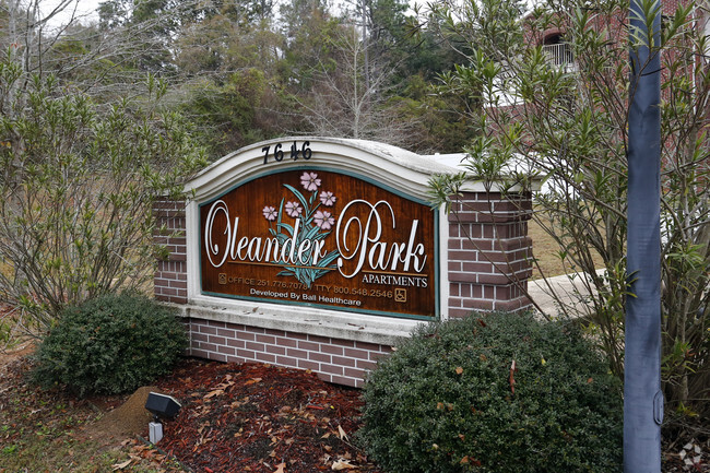 Foto del edificio - Oleander Park Apartments