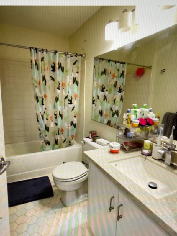 Foto del edificio - 6 Chamberlin Ct