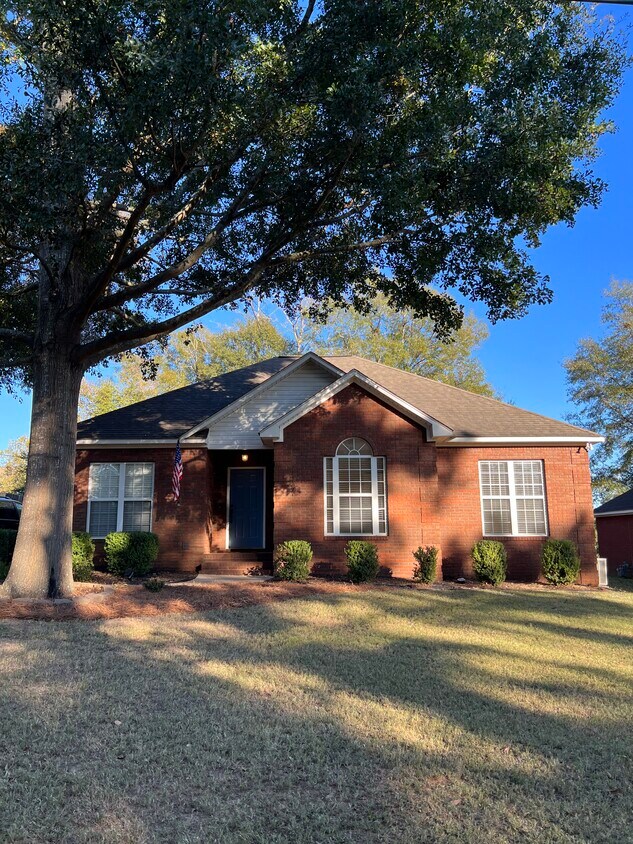 Foto principal - 803 Pine St