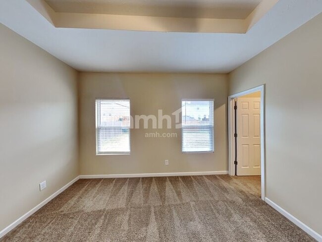 Building Photo - 40 Shady Valley Dr