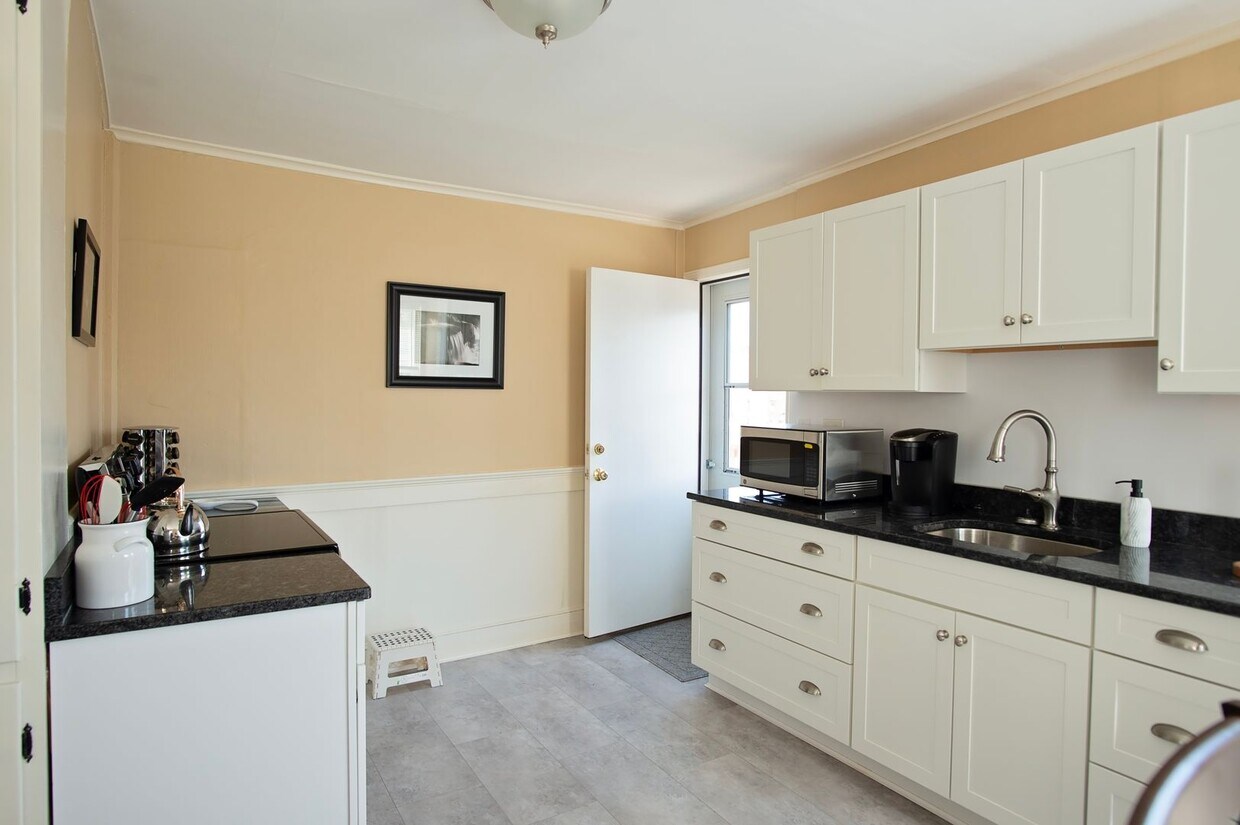 Photo - 16 Franklin Place-2R