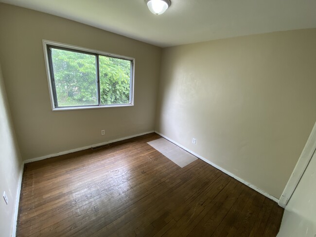 Foto del edificio - 1118 Emerson Ave