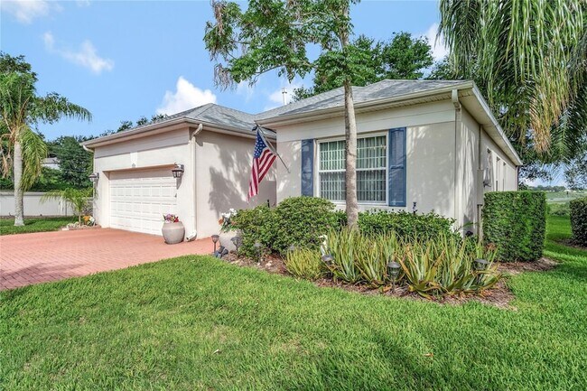 Building Photo - 2500 Castle Pines St