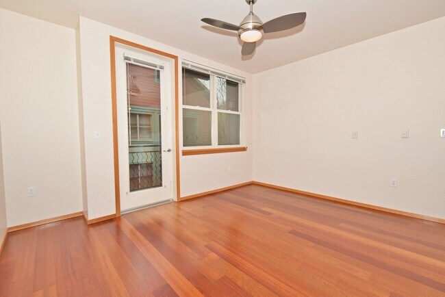 Foto del edificio - 3535 S Corbett Ave