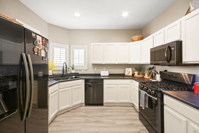 Foto del edificio - 2 Bedroom Condo in Summerlin, Las Vegas