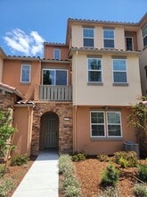 Building Photo - 4478 Louvre Ln